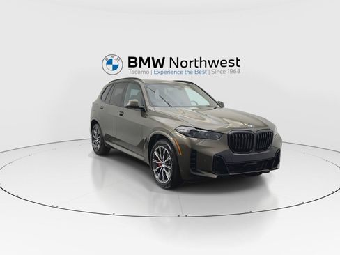 New 2026 BMW X5 xDrive40i w/ M Sport Package AWD/4WD image 7