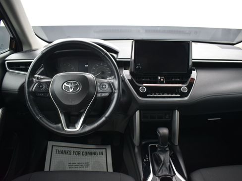 Used 2023 Toyota Corolla Cross LE image 14