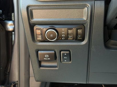 Used 2025 Ford F150 Lariat w/ Equipment Group 502A High AWD/4WD image 50