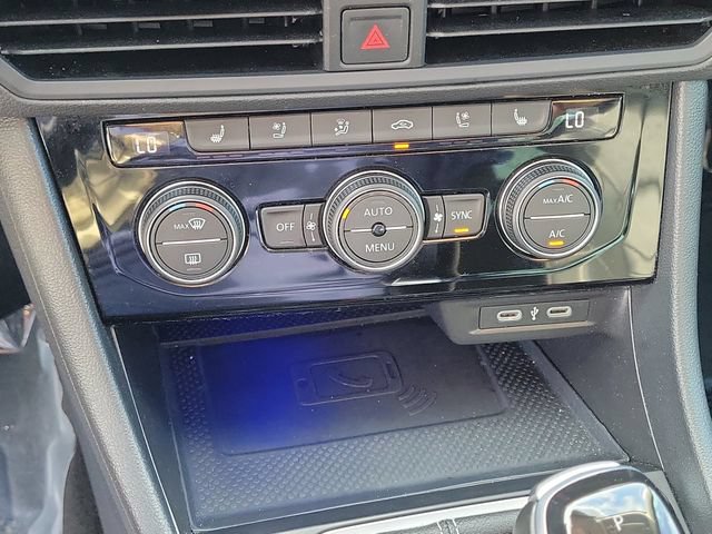 Certified 2024 Volkswagen Jetta SEL FWD image 26