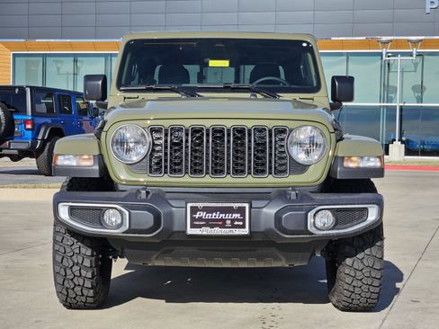 New 2026 Jeep Gladiator Sport AWD/4WD image 6