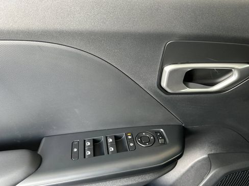 New 2026 Kia K4 FWD image 11