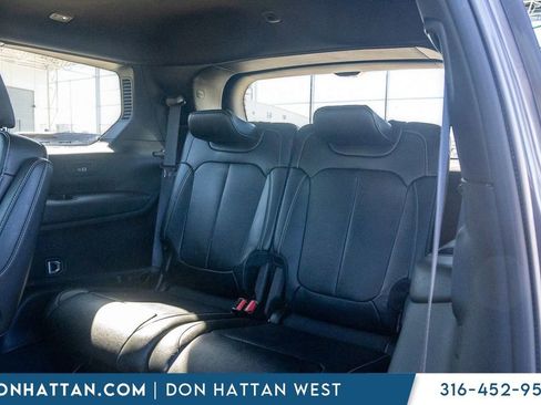 Used 2024 Jeep Grand Cherokee L Limited w/ Luxury Tech Group II image 21