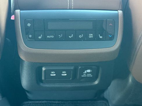 New 2026 Nissan Pathfinder Platinum AWD/4WD image 15
