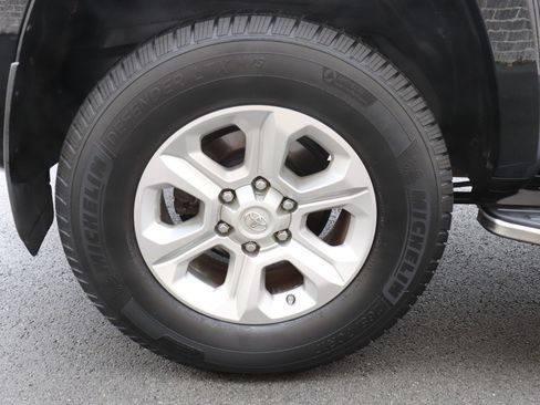 Used 2015 Toyota 4Runner SR5 Premium image 76