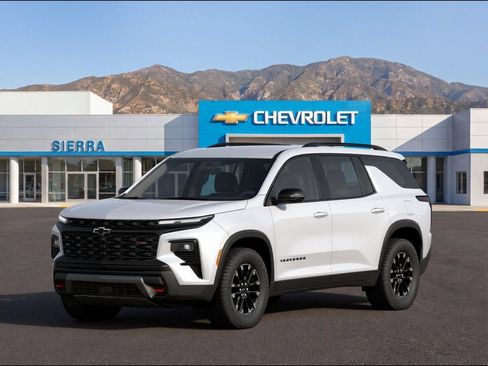 New 2026 Chevrolet Traverse Z71 w/ LPO, Cargo Package AWD/4WD image 1