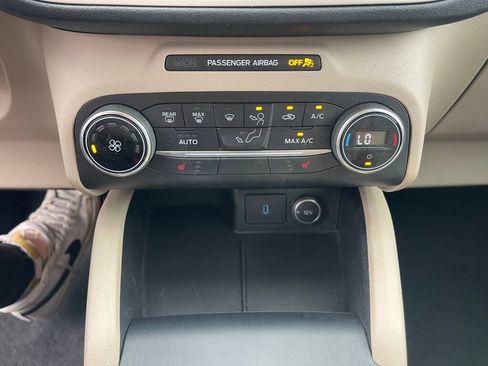 Used 2020 Ford Escape SE AWD/4WD image 13