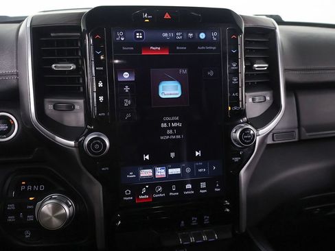 Used 2025 RAM 1500 Laramie w/ Sport Appearance Package AWD/4WD image 46