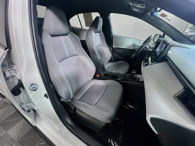 Used 2026 Toyota Corolla SE FWD image 30