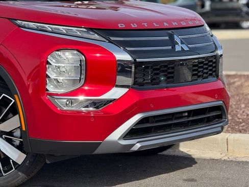 New 2026 Mitsubishi Outlander FWD image 3