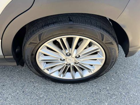 Used 2020 Hyundai Kona SEL Plus FWD image 37