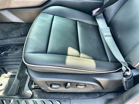 New 2026 GMC Canyon Denali image 25