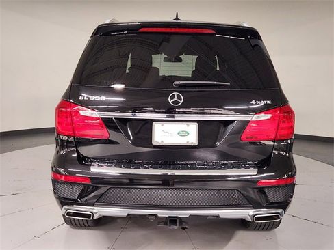 Used 2015 Mercedes-Benz GL 550 4MATIC image 9