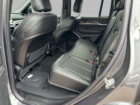 New 2026 Jeep Grand Cherokee Limited AWD/4WD image 6