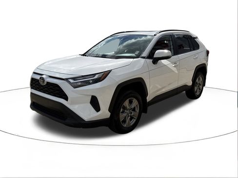 Used 2024 Toyota RAV4 XLE image 7