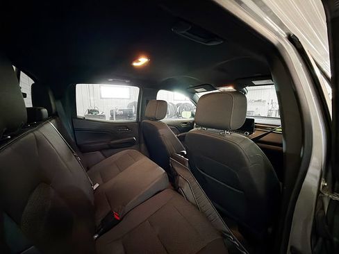 Used 2024 GMC Canyon Elevation w/ Convenience Package AWD/4WD image 11