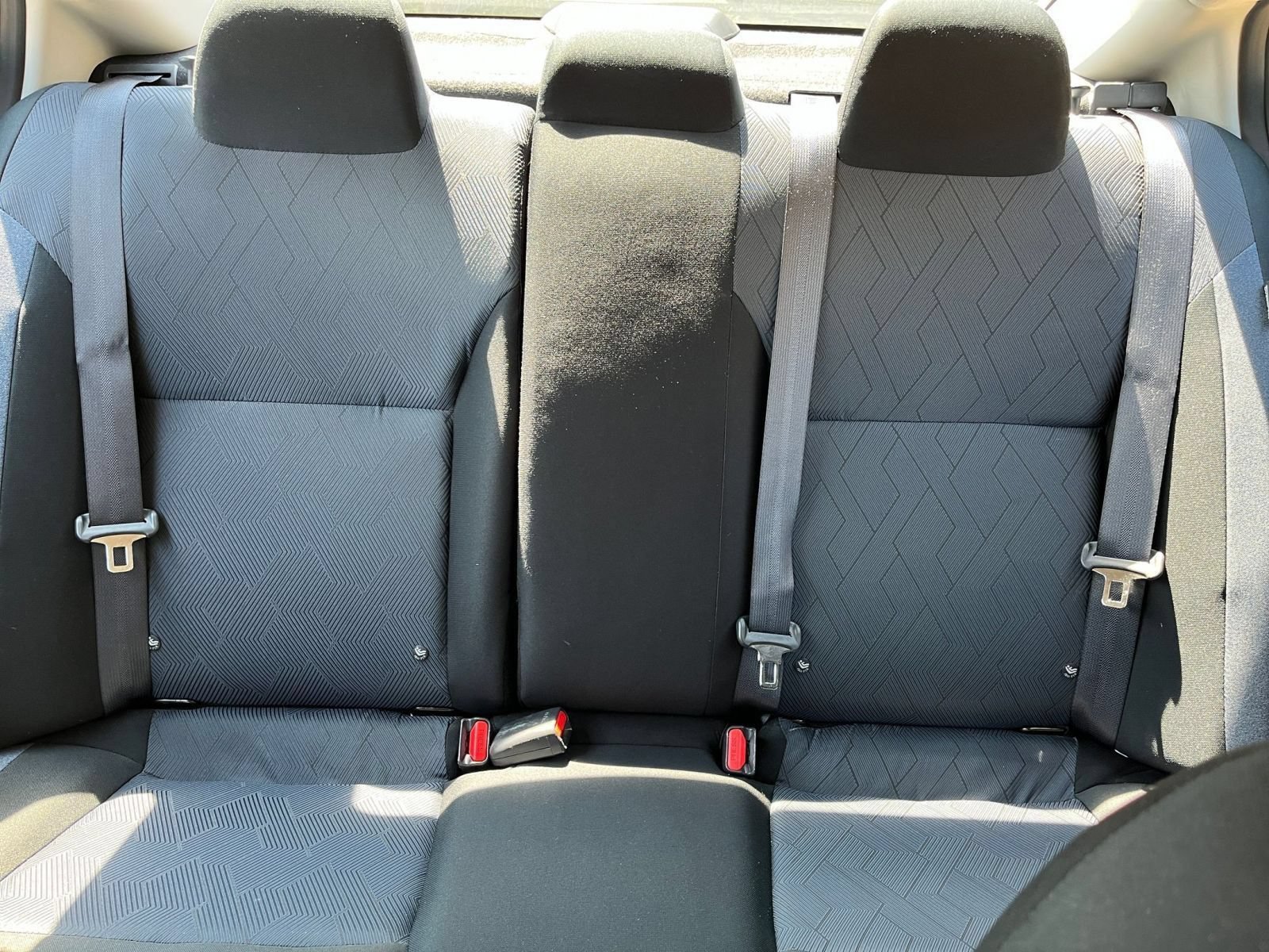 Used 2025 Nissan Versa SV FWD image 39