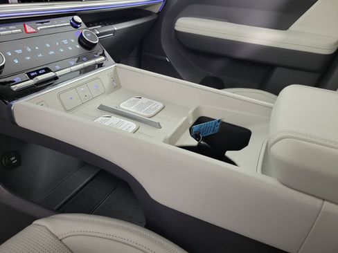 New 2026 Hyundai Santa Fe Calligraphy AWD/4WD image 18