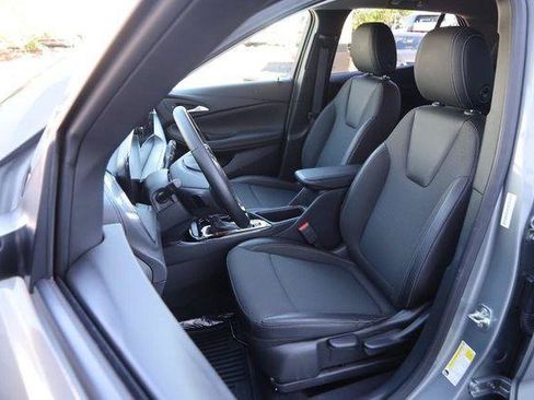 Used 2025 Buick Encore GX Preferred FWD image 8