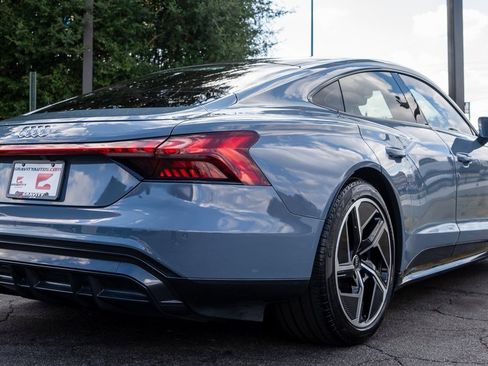 Used 2023 Audi e-tron GT Premium Plus image 28