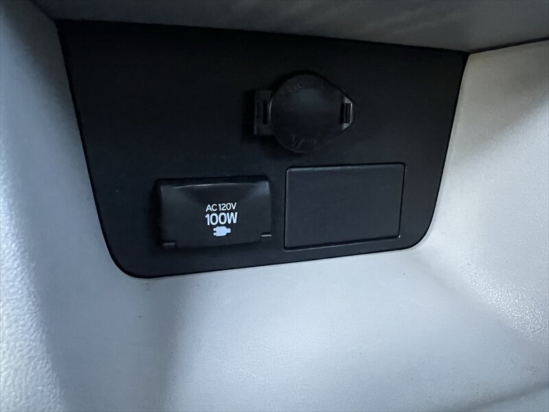 Used 2014 Toyota Highlander XLE FWD image 27
