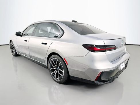 Used 2023 BMW 740i RWD image 7