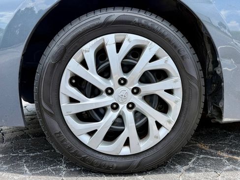 Used 2019 Toyota Corolla LE FWD image 21