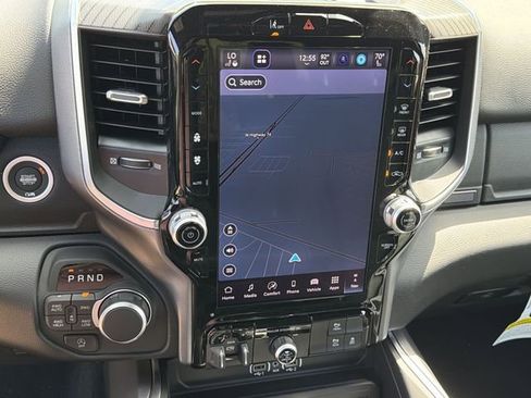 New 2026 RAM 1500 4x4 Crew Cab image 21