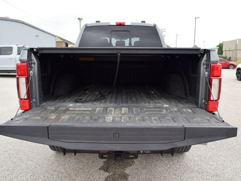 Used 2021 Ford F250 Lariat w/ Lariat Ultimate Package AWD/4WD image 21