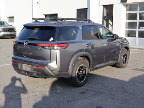 Used 2023 Nissan Pathfinder Rock Creek AWD/4WD image 21
