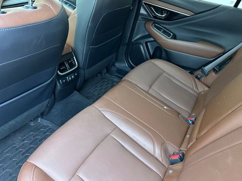 Used 2022 Subaru Outback Touring AWD/4WD image 13
