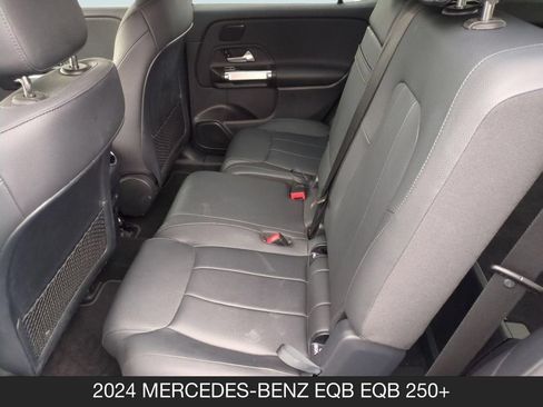 Used 2024 Mercedes-Benz EQB 250+ image 16