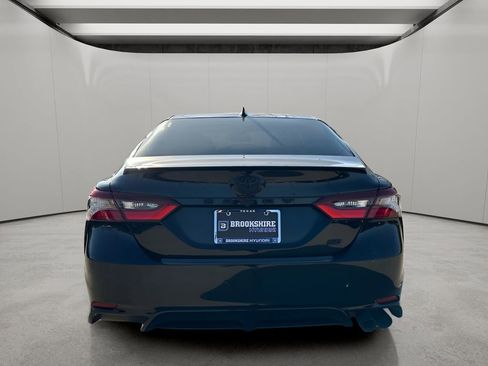 Used 2023 Toyota Camry SE w/ Convenience Package image 5