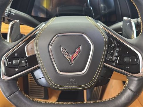 Used 2023 Chevrolet Corvette Stingray Premium Conv w/ Z51 Performance Package RWD image 18