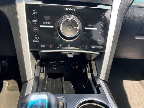 Used 2015 Ford Explorer Sport w/ Equipment Group 401A AWD/4WD image 34