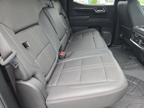 Used 2024 Chevrolet Silverado 1500 High Country AWD/4WD image 33