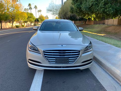 Used 2015 Hyundai Genesis 3.8 image 11