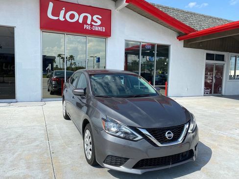 Used 2019 Nissan Sentra S FWD image 9