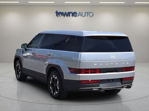 Used 2026 Hyundai Santa Fe SE AWD/4WD image 3
