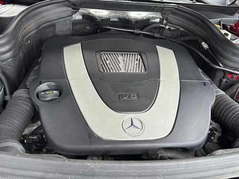 Used 2011 Mercedes-Benz GLK 350 4MATIC image 30