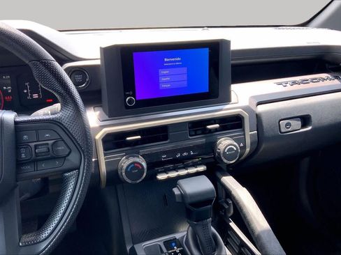 Used 2025 Toyota Tacoma SR5 AWD/4WD image 7