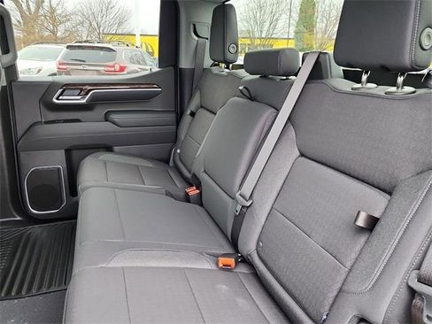 New 2026 GMC Sierra 1500 Elevation image 16
