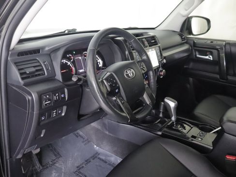 Used 2023 Toyota 4Runner TRD Off-Road Premium w/ Off Road Premium Plus Package AWD/4WD image 12