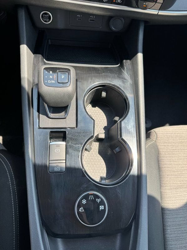 Used 2023 Nissan Rogue SV AWD/4WD image 24
