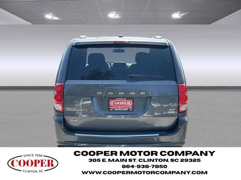 Used 2018 Dodge Grand Caravan GT FWD image 4