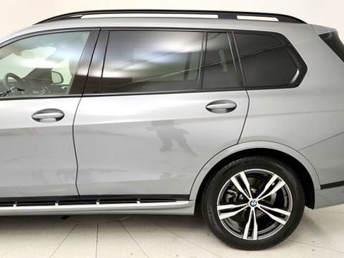Used 2026 BMW X7 xDrive40i AWD/4WD image 23