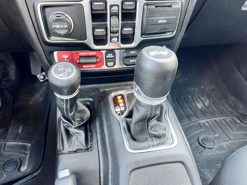 Used 2024 Jeep Wrangler Unlimited Rubicon 4xe w/ Safety Group AWD/4WD image 29