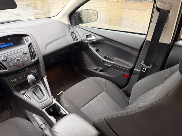 Used 2018 Ford Focus SE FWD image 19
