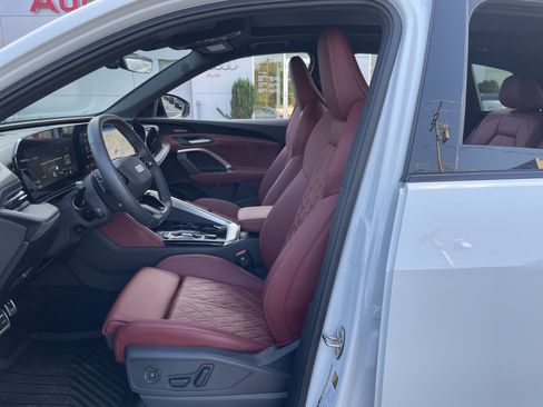 Certified 2025 Audi SQ5 Premium Plus w/ Premium Plus Package AWD/4WD image 7