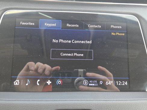 Used 2022 Cadillac XT4 Luxury w/ Cold Weather Package image 27